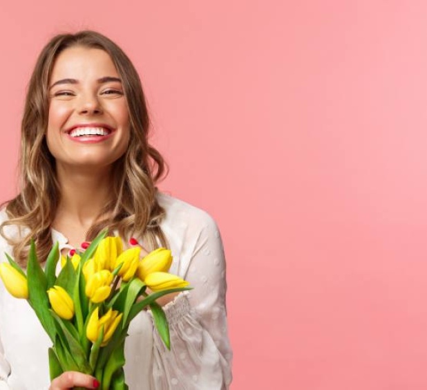 Акция «Акция 8 марта» в стоматологической клинике Голливуд